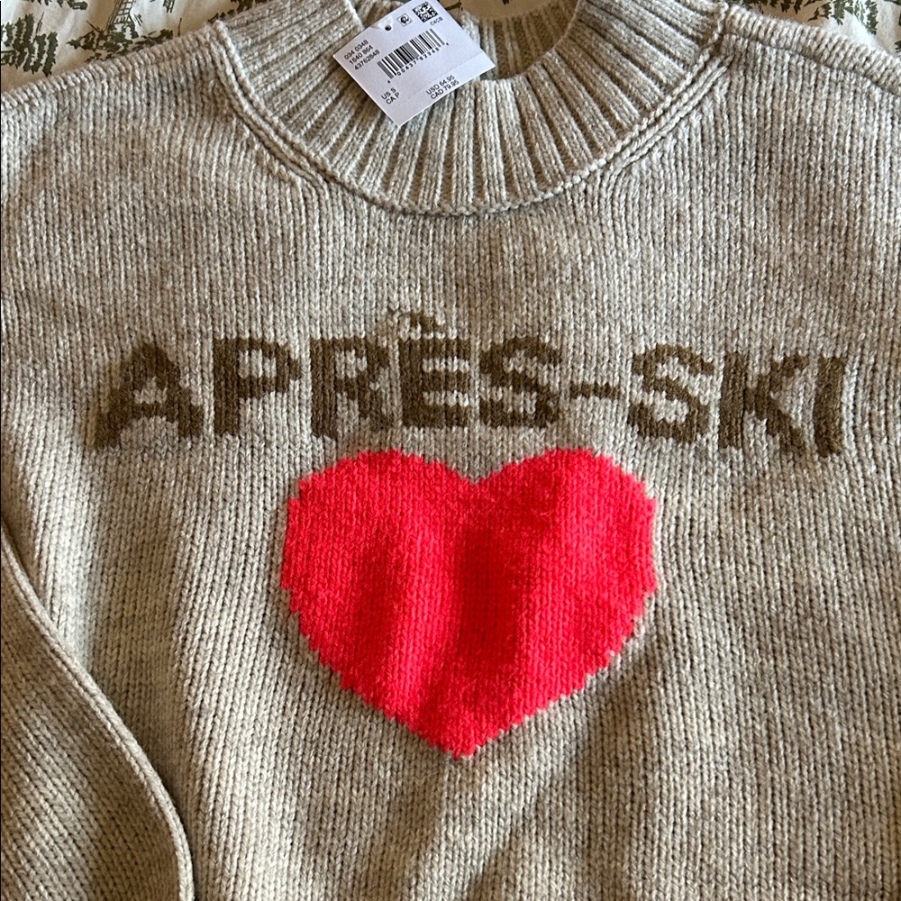 American Eagle Outfitters Beige and Red Heart Sweater
